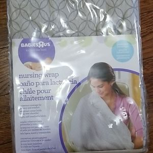 BabiesRUs Nursing wrap